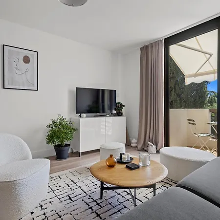 Appartement Adorable 2p Avec Piscine Cannes