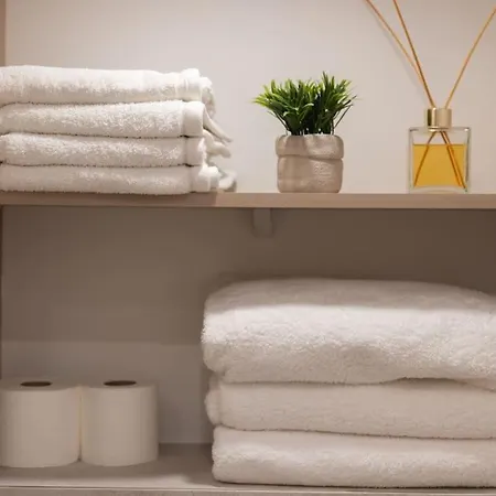Adorable 2p Avec Piscine Appartement *