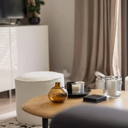 Appartement Adorable 2p Avec Piscine *