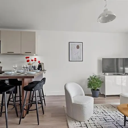 Appartement Adorable 2p Avec Piscine