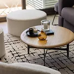 Adorable 2p Avec Piscine *